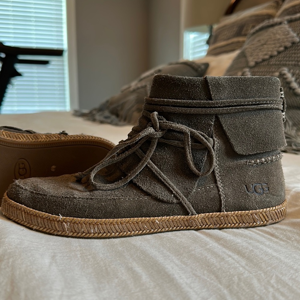 UGG moccasin booties in great condition